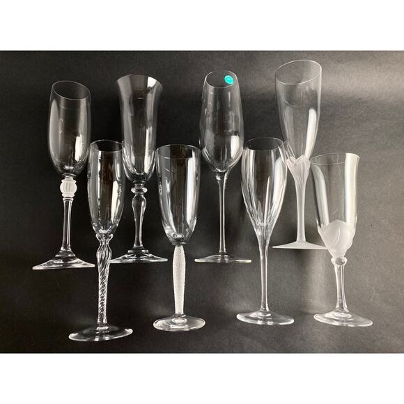 Mix and Match Crystal Champagne Flutes - Set of 8 - Exquisite Vintage Stemware - Picture 3 of 9